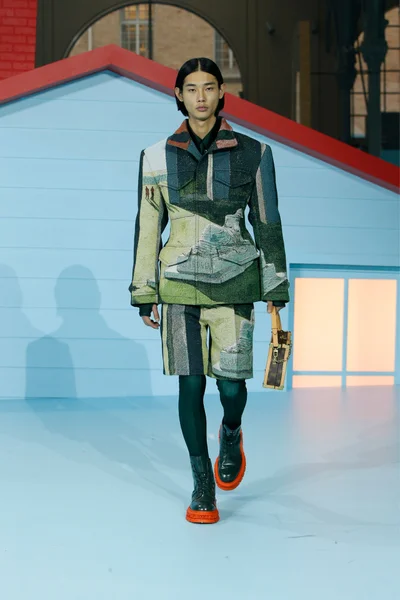 Look 36